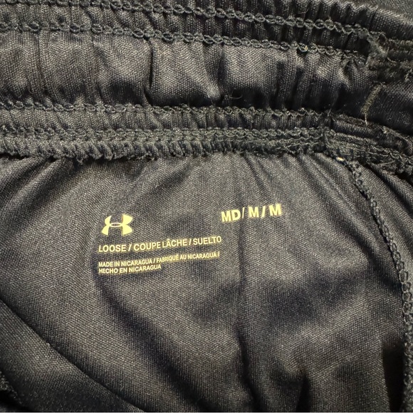 Under Armour basketball shorts M - Picture 2 of 2
